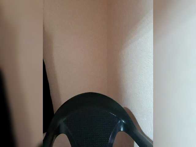 VikkiHamilton's BongaCams show and profile