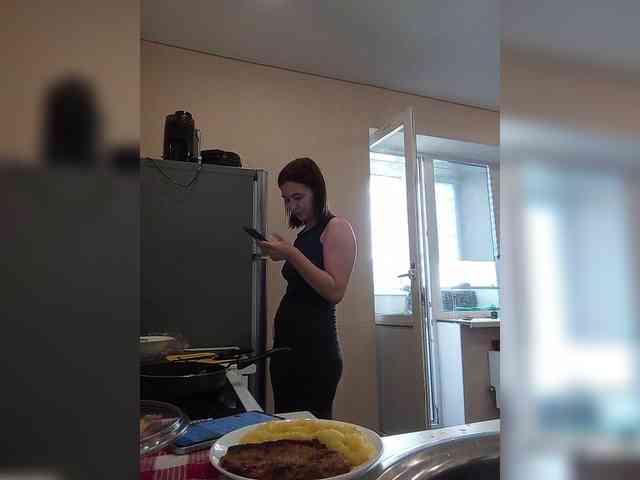 VikkiHamilton webcam
