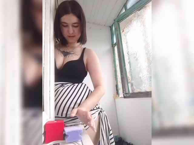 VikkiHamilton webcam