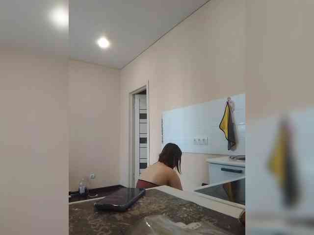 VikkiHamilton webcam