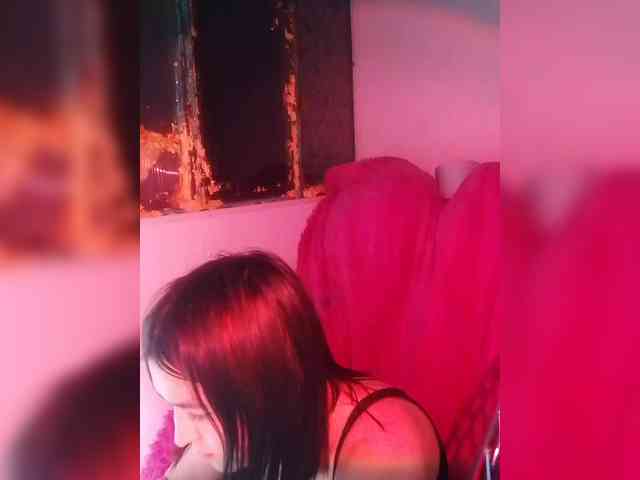 VikkiHamilton webcam