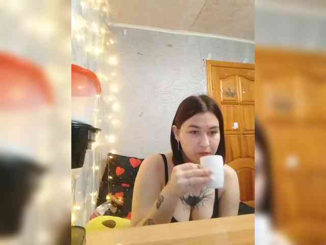 VikkiHamilton webcam