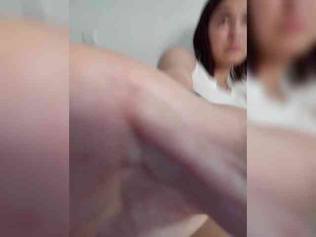 VikkiHamilton webcam