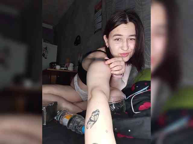VikkiHamilton webcam