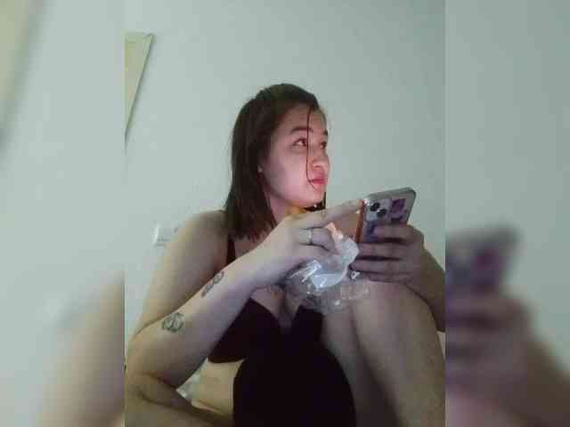 VikkiHamilton webcam