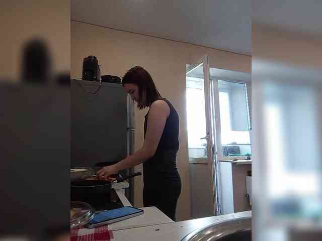 VikkiHamilton webcam
