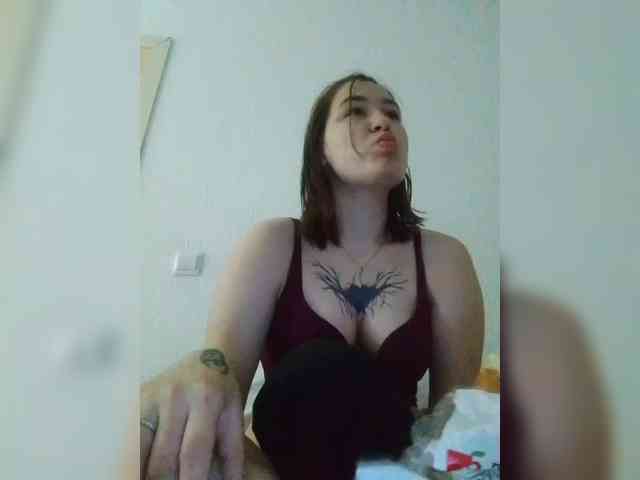 VikkiHamilton webcam