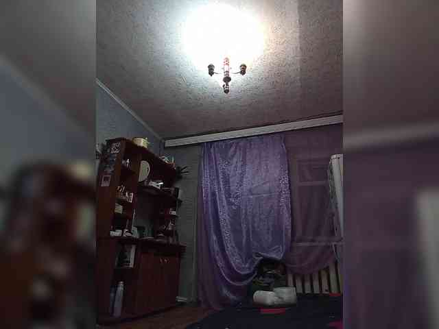 VikkiHamilton webcam