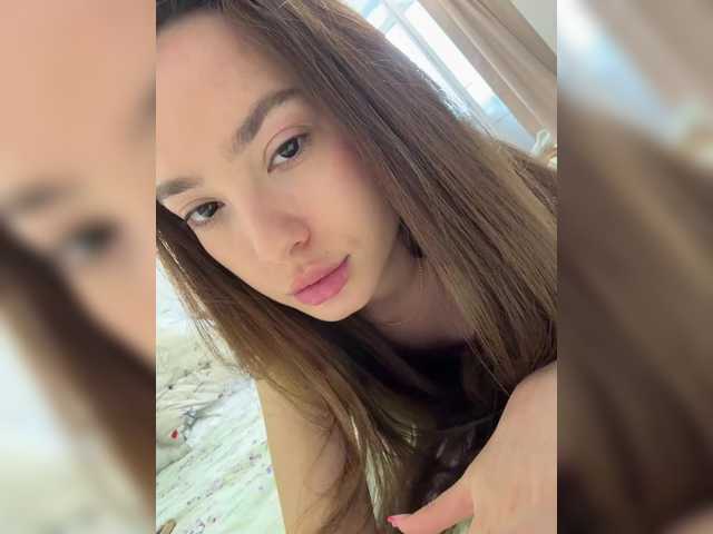 -Valeria-