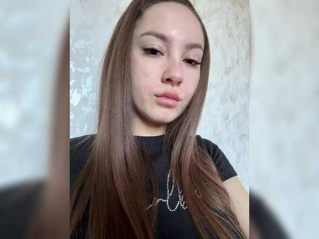 -Valeria-
