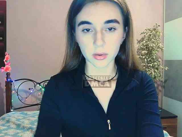 Модель: PollyShy