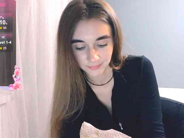 Модель: PollyShy