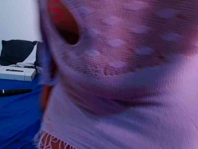 SpicyQueenXxx webcam