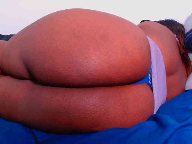 SpicyQueenXxx webcam