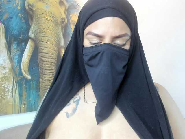 zully-arabb's BongaCams show and profile