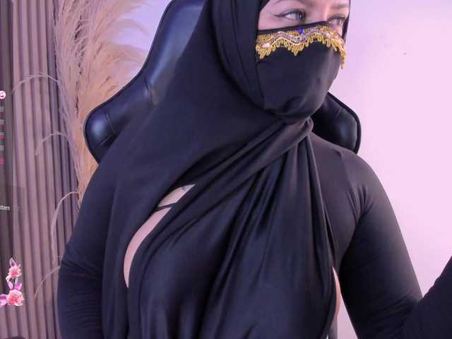 zully-arabb's BongaCams show and profile