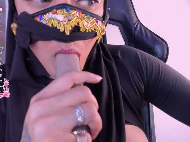 zully-arabb's BongaCams show and profile