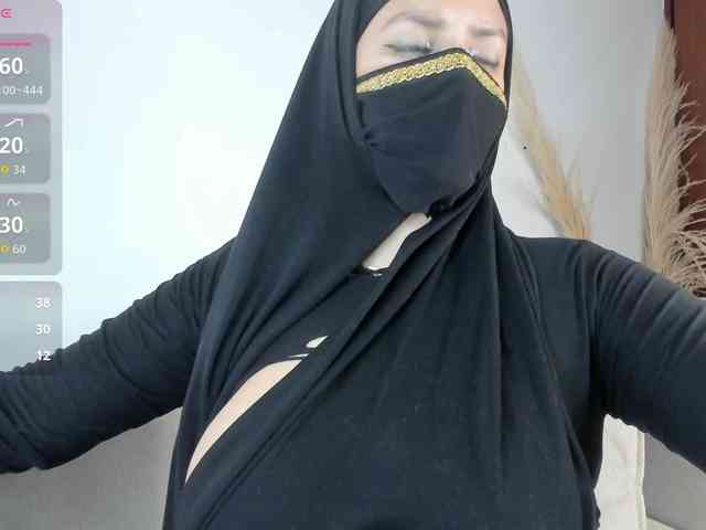 zully-arabb Live Webcam on BongaCams