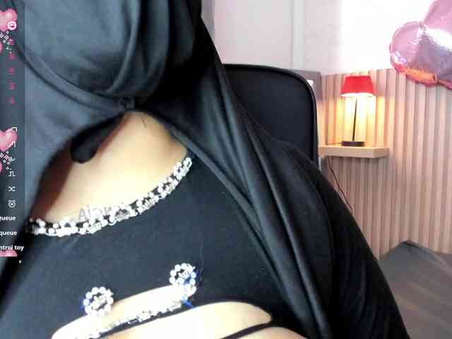 zully-arabb webcam