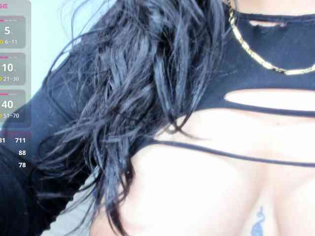 zully-arabb Live Webcam on BongaCams