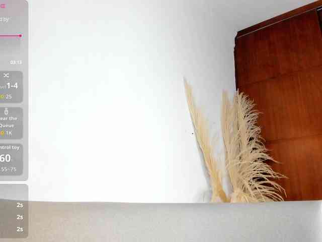 zully-arabb Live Webcam on BongaCams