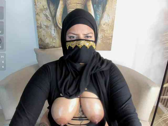 zully-arabb webcam