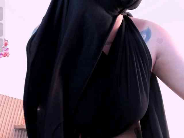 zully-arabb Live Webcam on BongaCams