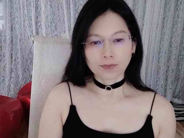 Xiaohe666 Live Webcam on BongaCams