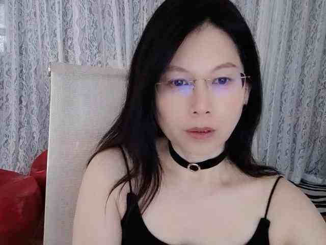 Xiaohe666 Live Webcam on BongaCams