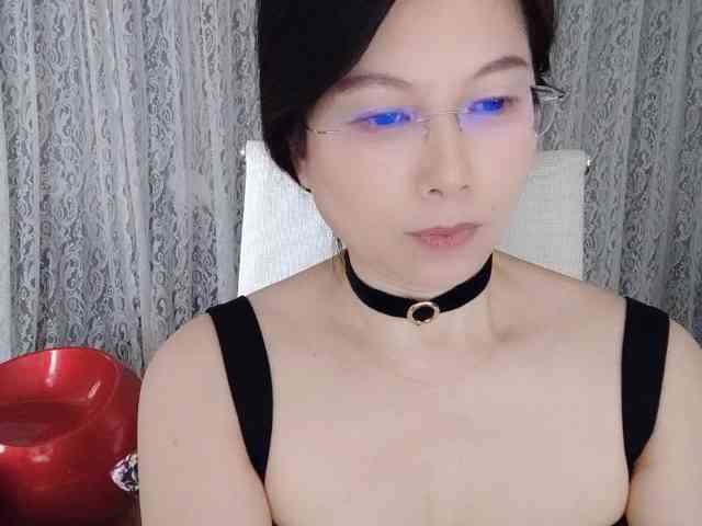 pvt chat Xiaohe666