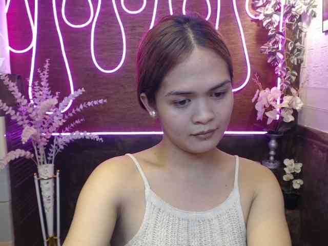 PrettyJean0 Live Webcam on BongaCams