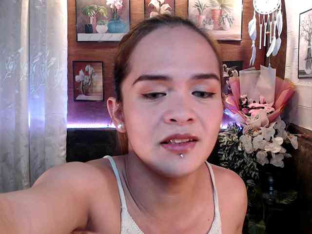 PrettyJean0 Live Webcam on BongaCams