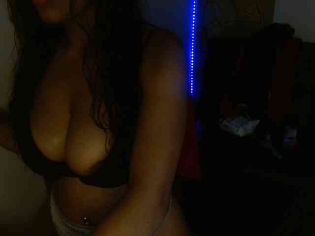 SusyCarson webcam