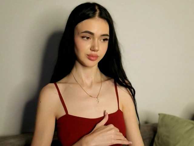 Lola-Lush's BongaCams show and profile