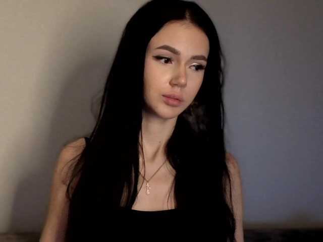 Lola-Lush's BongaCams show and profile