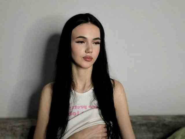 Lola-Lush webcam