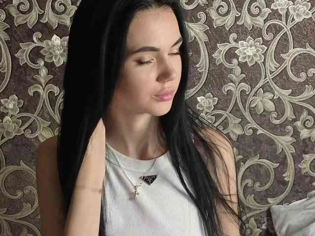 Lola-Lush webcam
