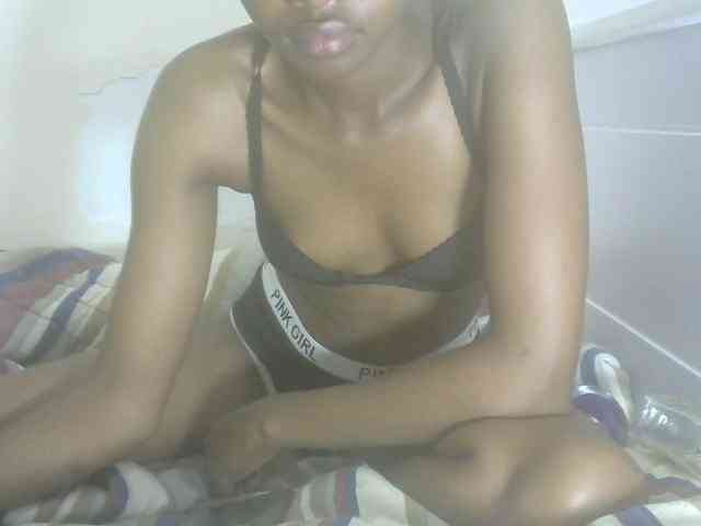 Finegirllily webcam