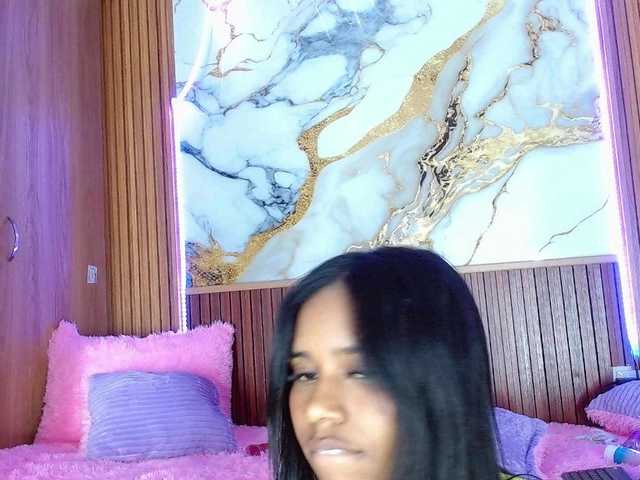 madihlove303av's BongaCams show and profile