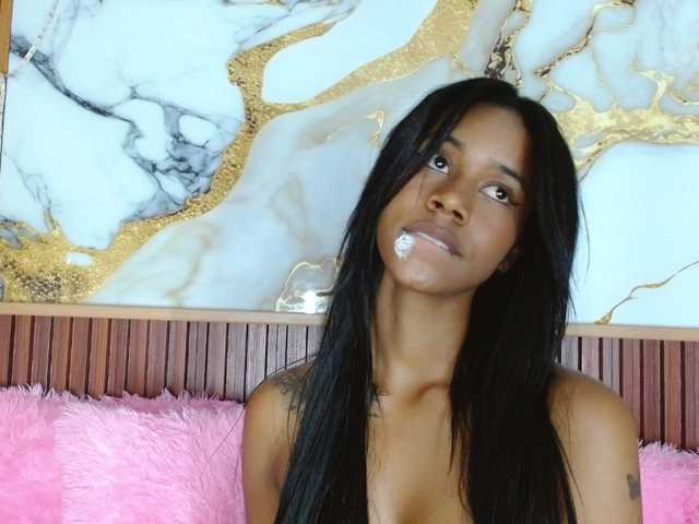 madihlove303av's BongaCams show and profile