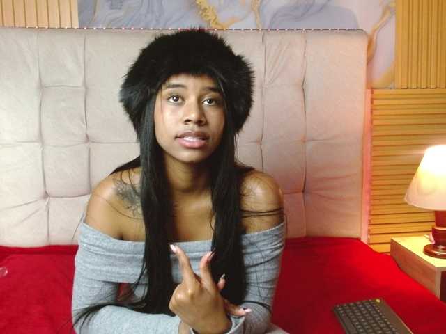 madihlove303av's BongaCams show and profile