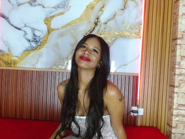 madihlove303av's BongaCams show and profile