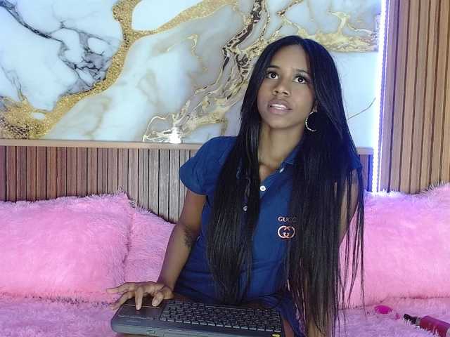 madihlove303av's BongaCams show and profile