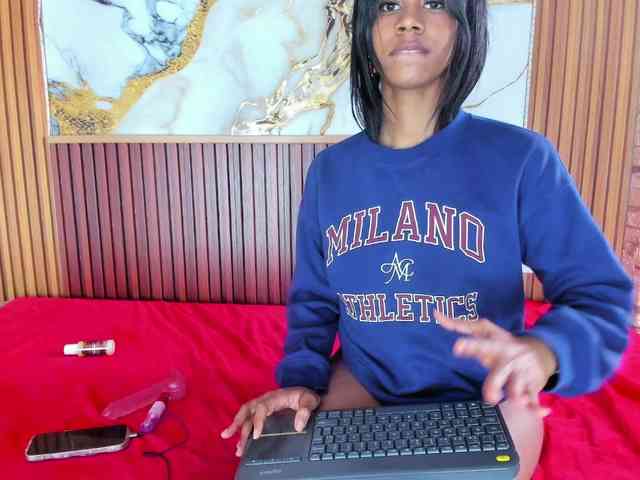 madihlove303av webcam