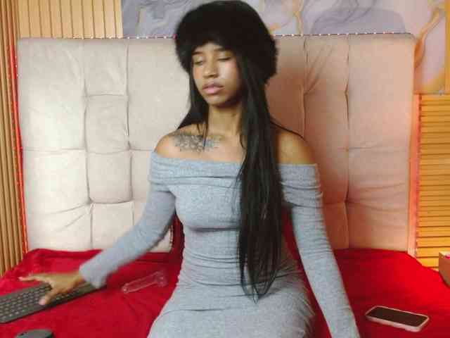 madihlove303av webcam