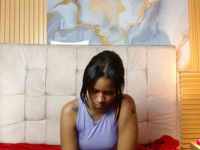 madihlove303av webcam