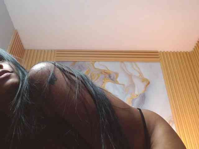 madihlove303av webcam