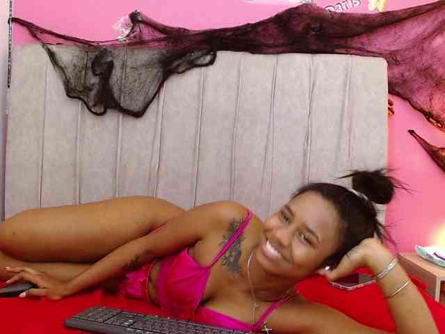 madihlove303av webcam