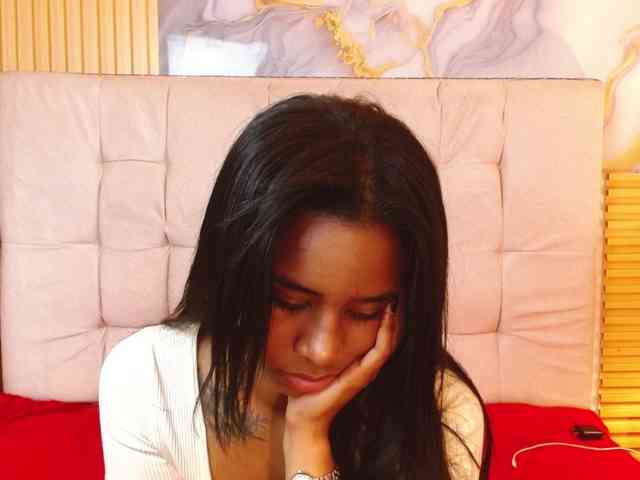 madihlove303av webcam