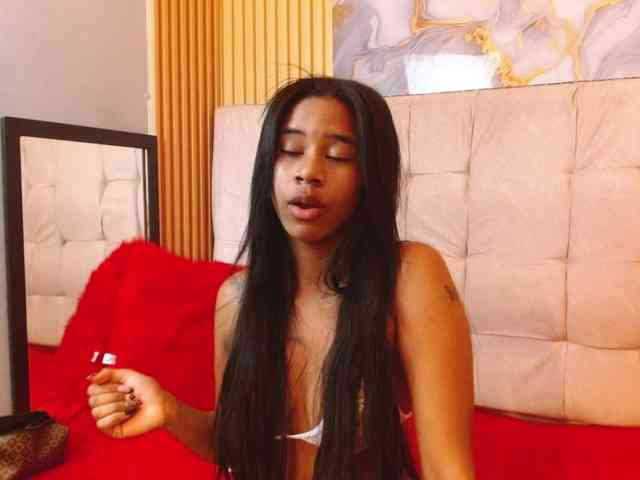 madihlove303av webcam